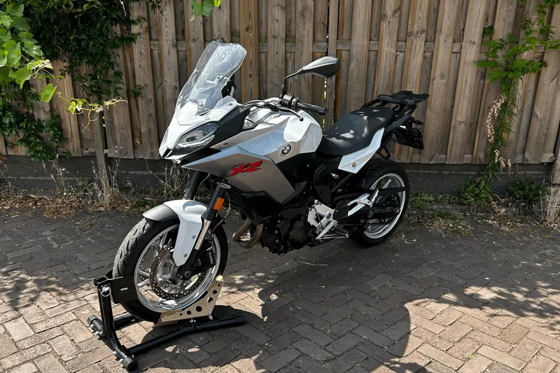 BMW F 900 XR (2022)