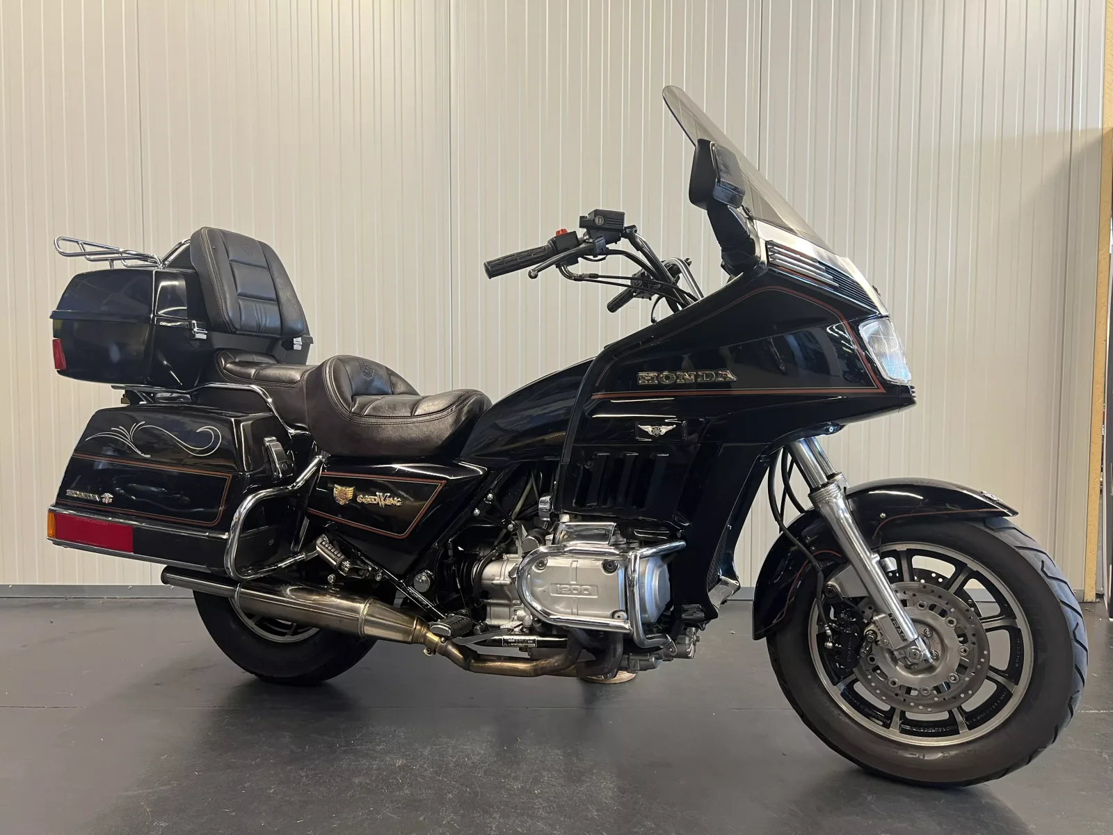 Honda GL 1200 GOLD WI (1985) — foto 1