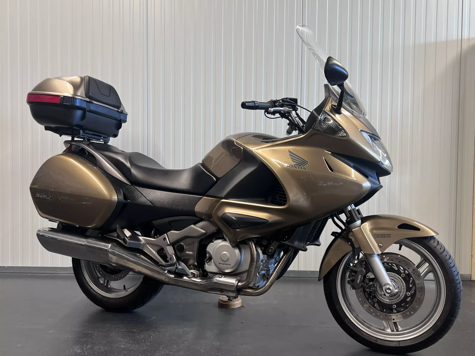 Honda NT 700 V Deauville (2006) — foto 1