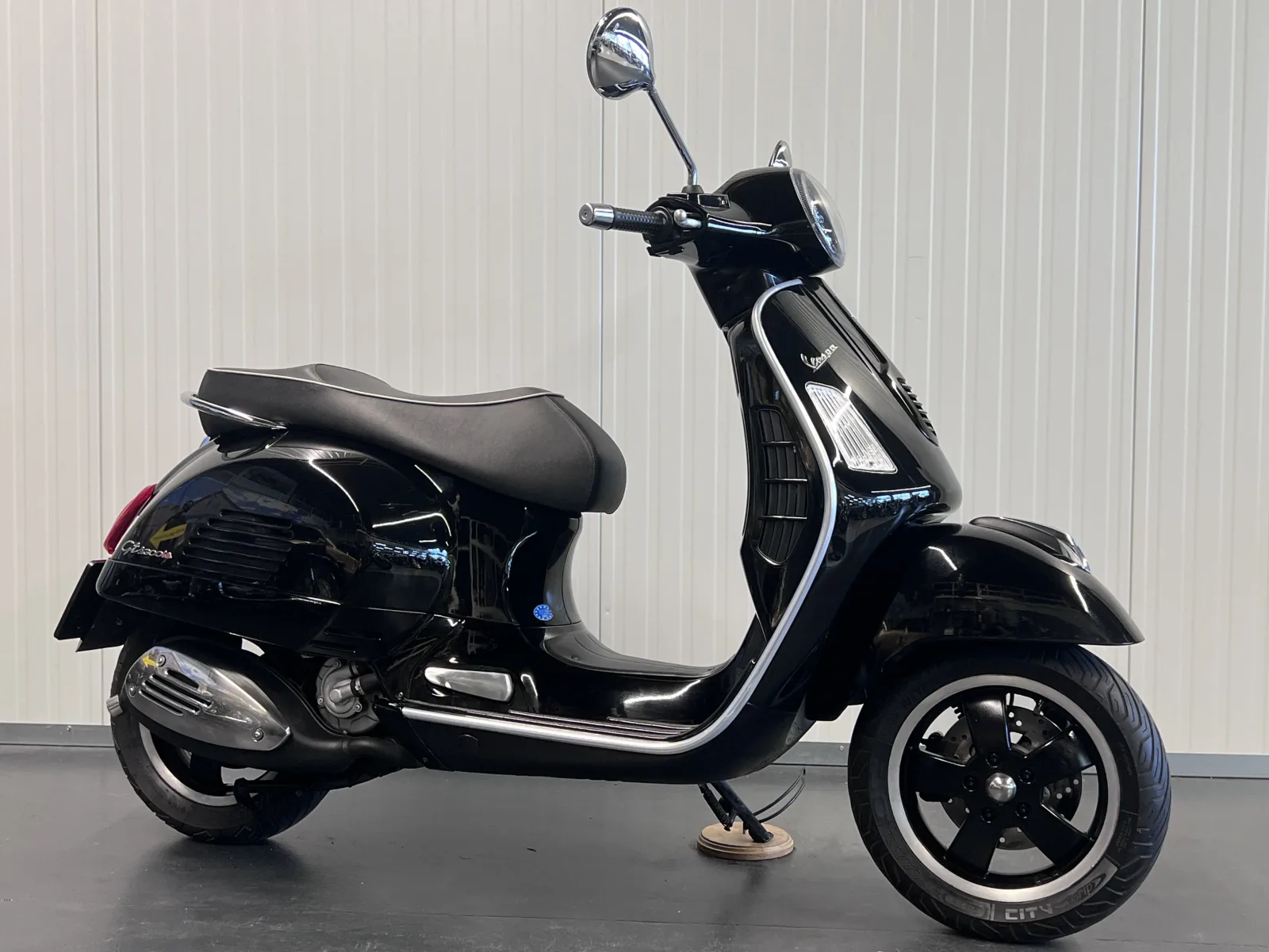 Vespa GTS 300 Super (2009) — foto 1