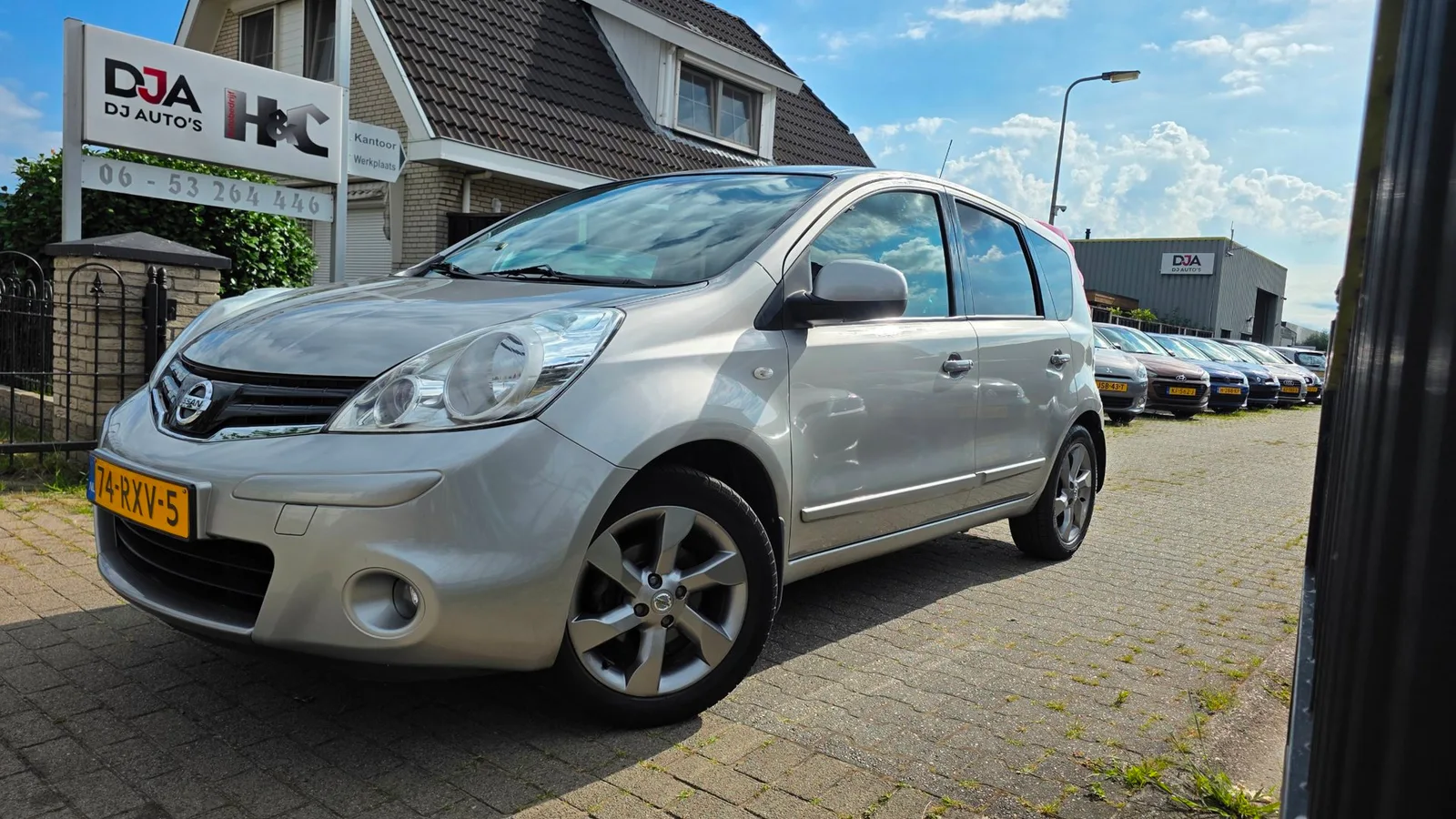 Nissan Note (2011) — foto 1