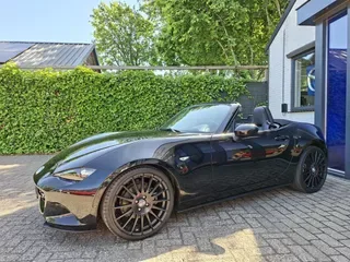 Mazda MX-5 (2017) — foto 1