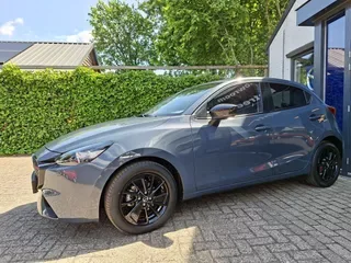 Mazda 2 (2024) — foto 1