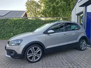 Volkswagen Polo (2012) — foto 1