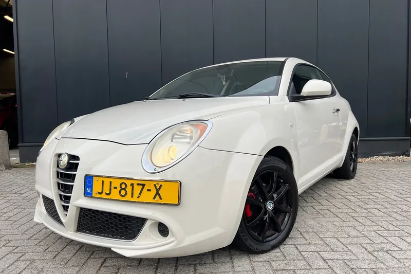 Alfa Romeo Mito (2009)