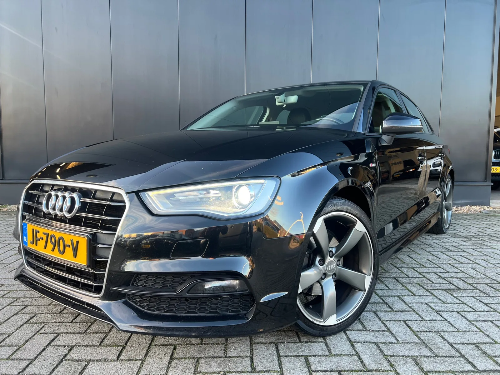 Audi A3 (2016) — foto 1