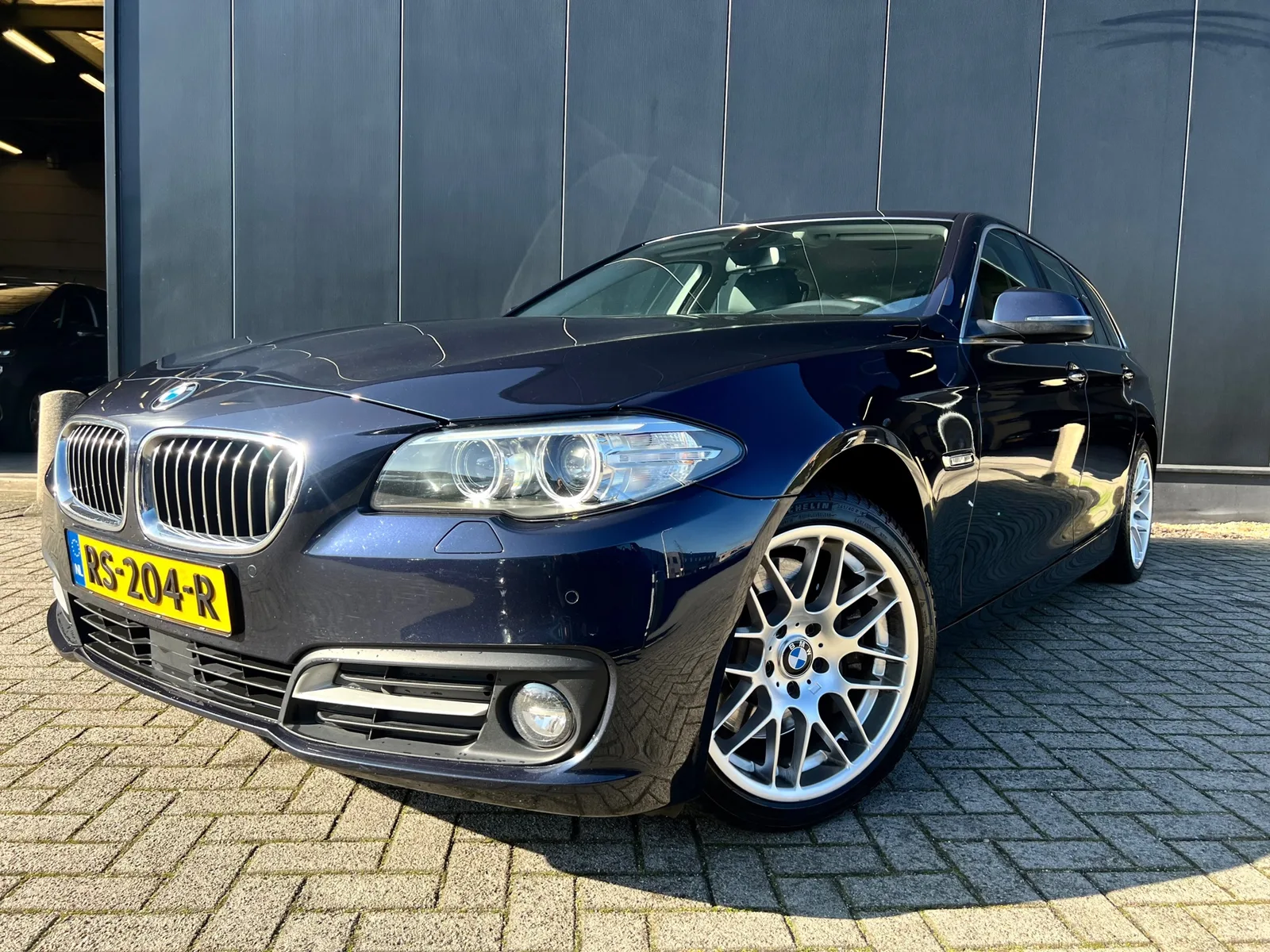BMW 5-Serie (2014) — foto 1