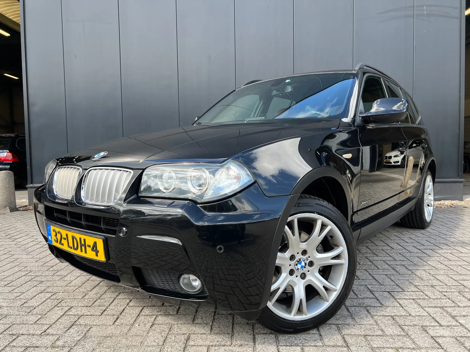 BMW X3 (2010) — foto 1