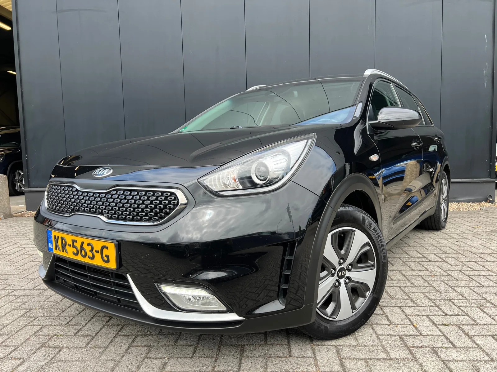 Kia Niro (2016) — foto 1