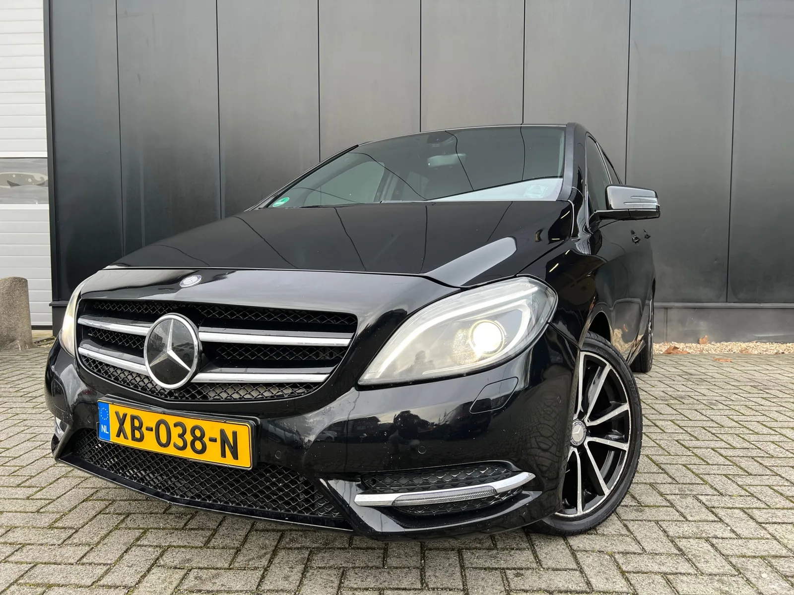 Mercedes-Benz B-Klasse (2012) — foto 1
