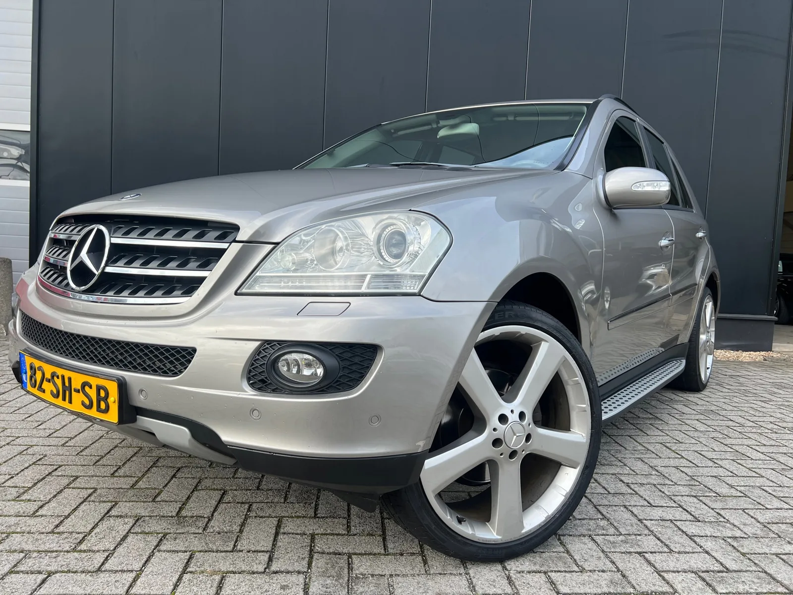 Mercedes-Benz ML-Klasse (2006) — foto 1