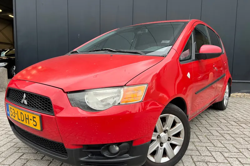 Mitsubishi Colt (2010)