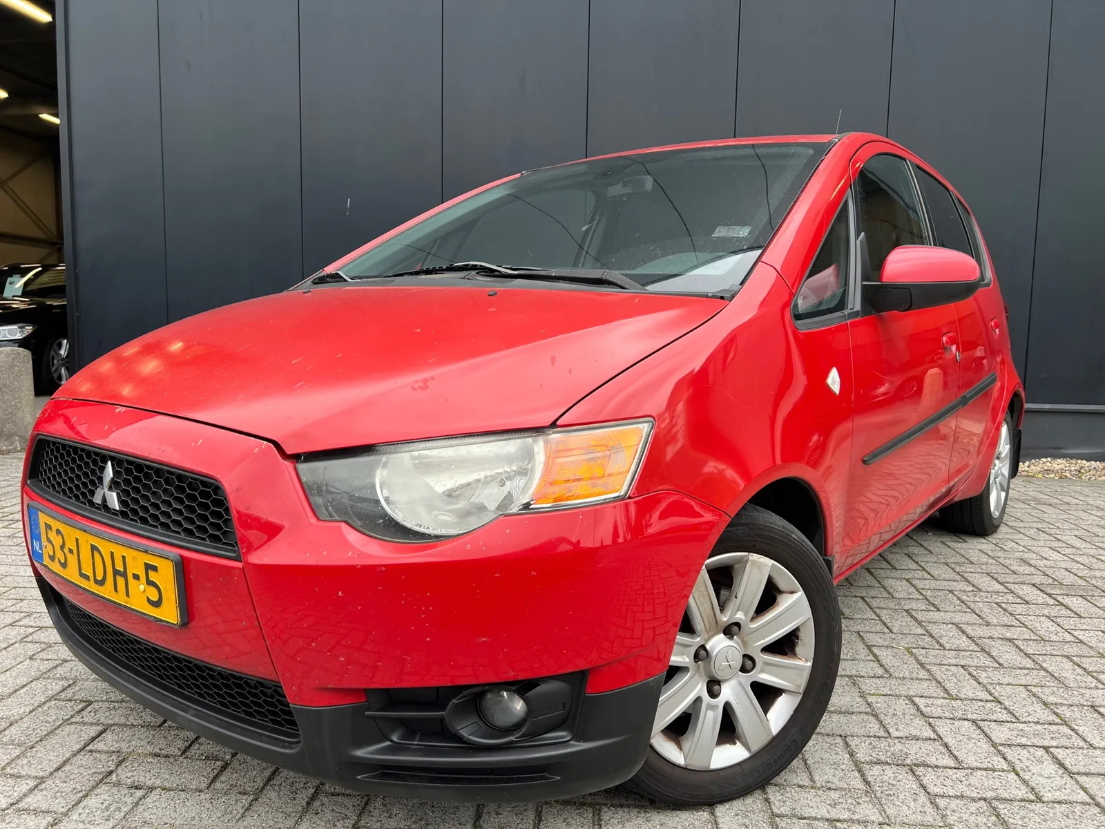 Mitsubishi Colt (2010) — foto 1
