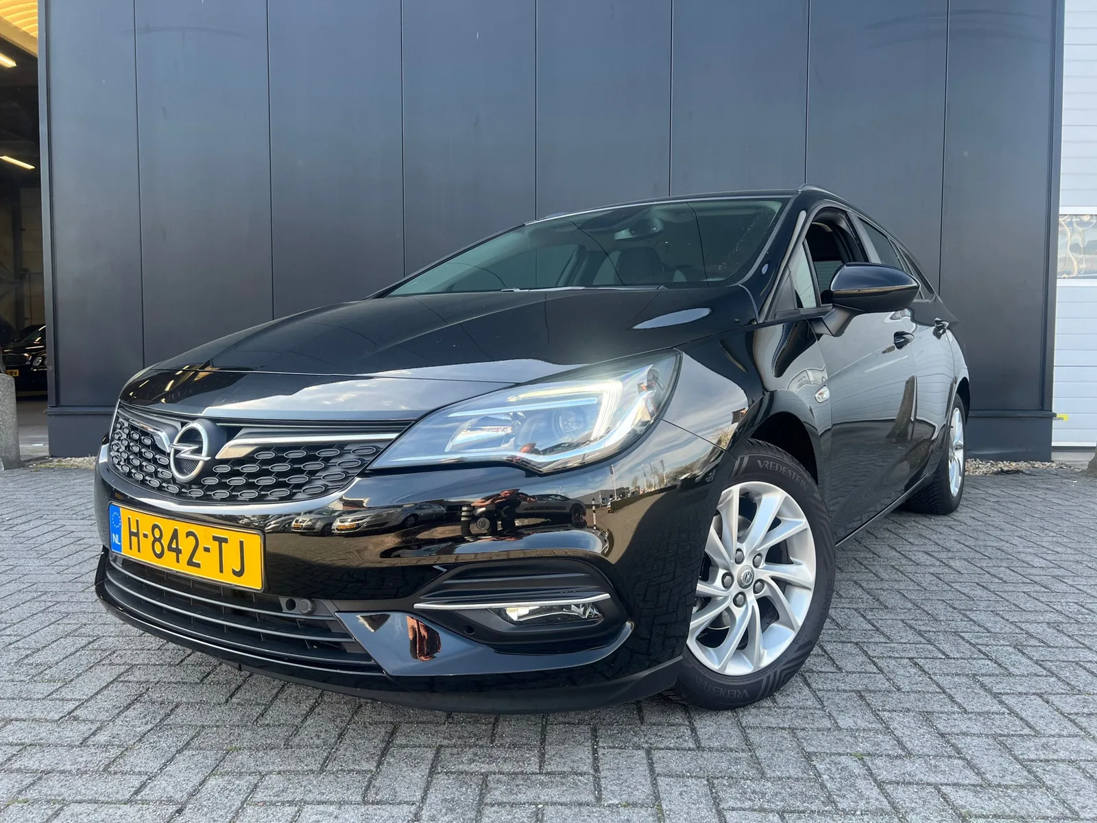 Opel Astra Sports Tourer (2020) — foto 1