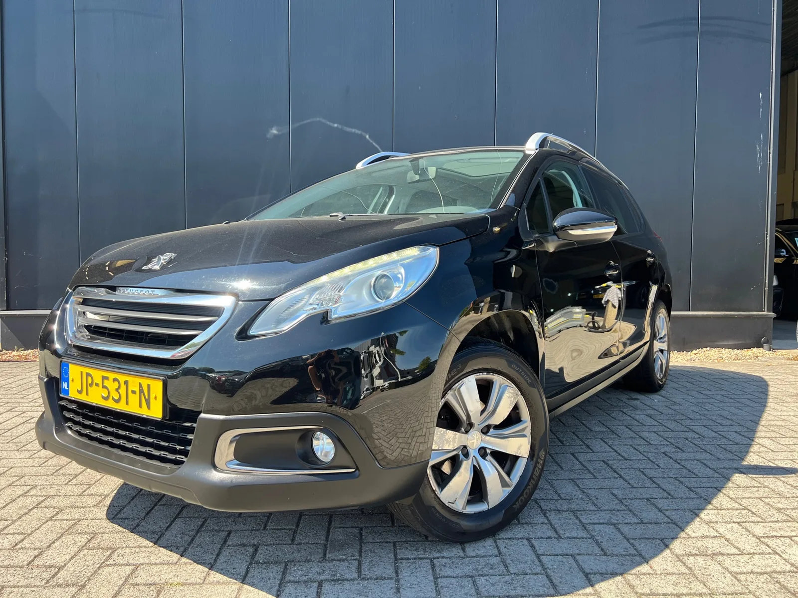 Peugeot 2008 (2016) — foto 1