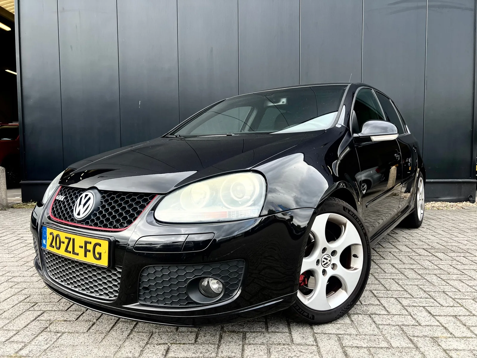 Volkswagen Golf (2008) — foto 1