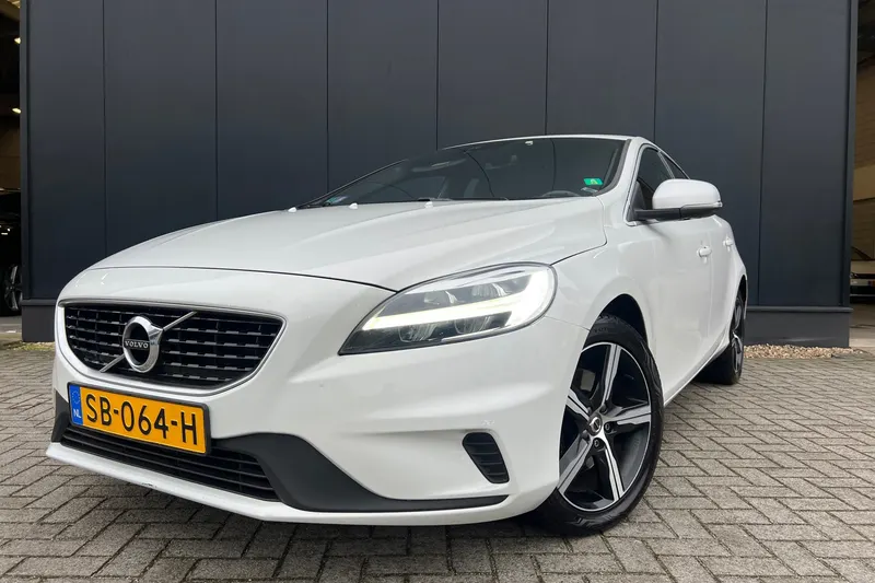 Volvo V40 (2018)