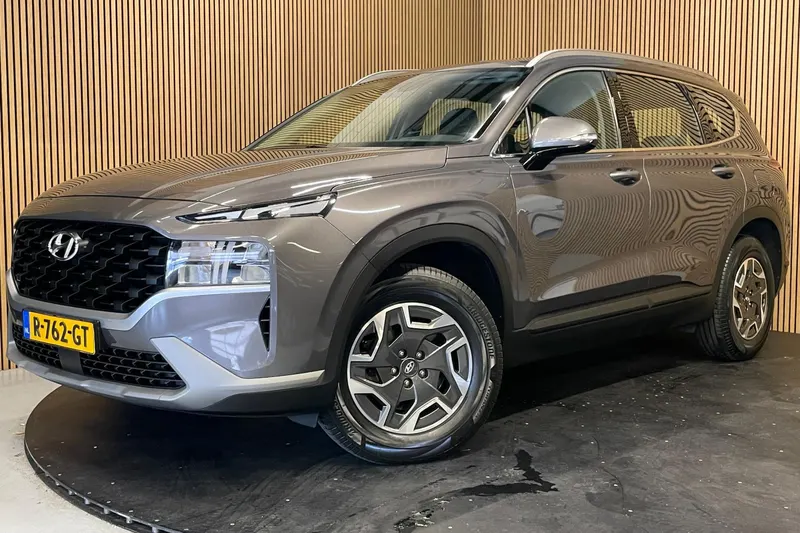 Hyundai Santa Fe (2022)
