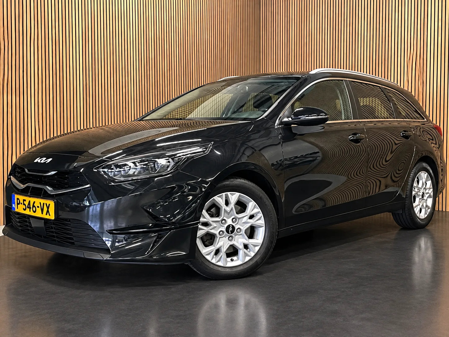 Kia Ceed (2022) — foto 1