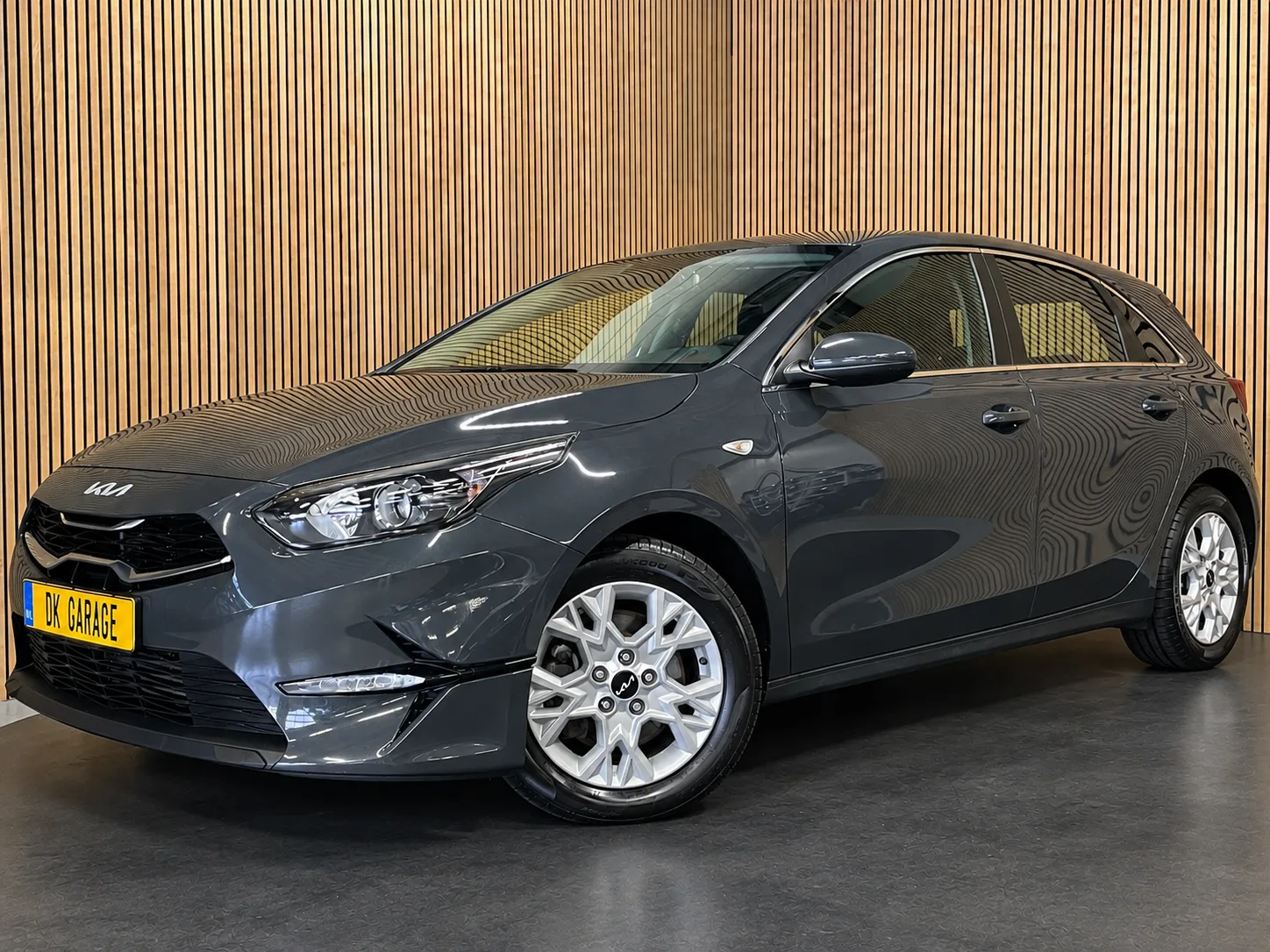 Kia Ceed (2022) — foto 1