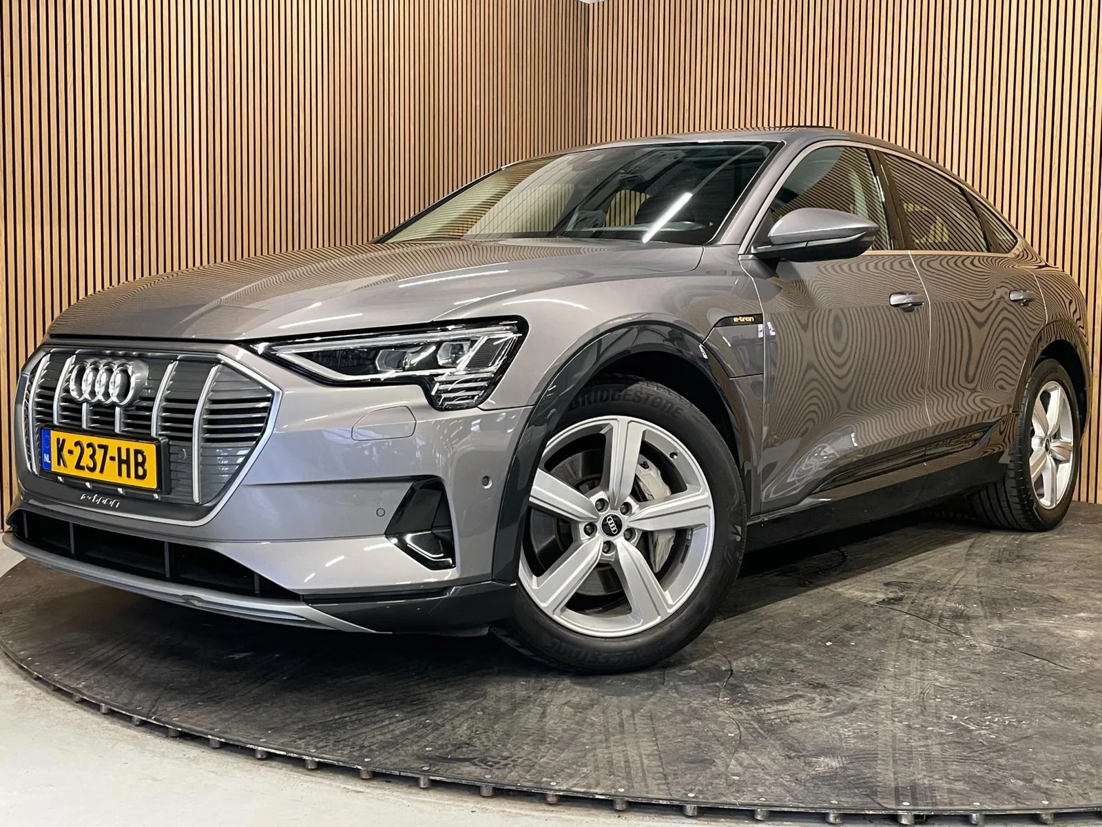 Audi e-tron Sportback (2020) — foto 1