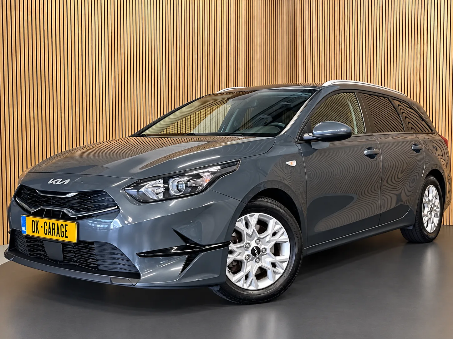 Kia Ceed (2024) — foto 1