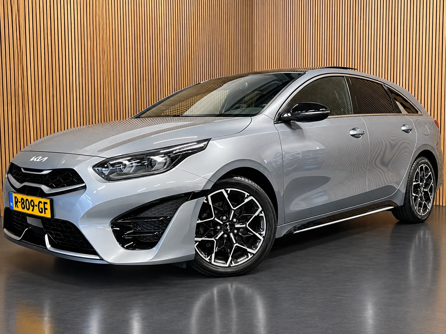Kia ProCeed (2022) — foto 1