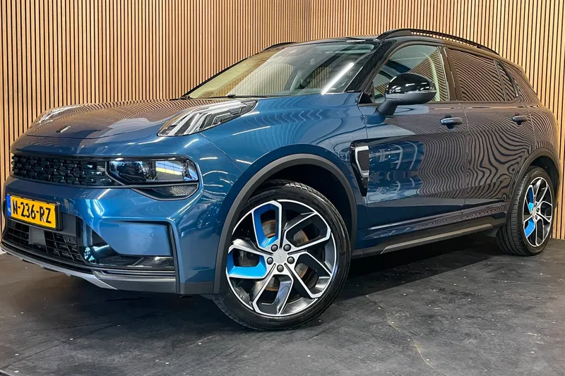 Lynk & Co 01 (2021)