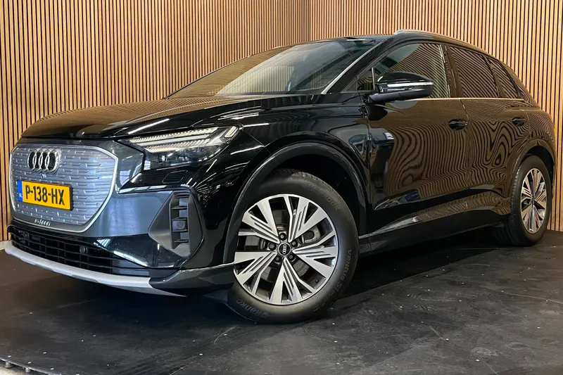Audi Q4 e-tron (2022)