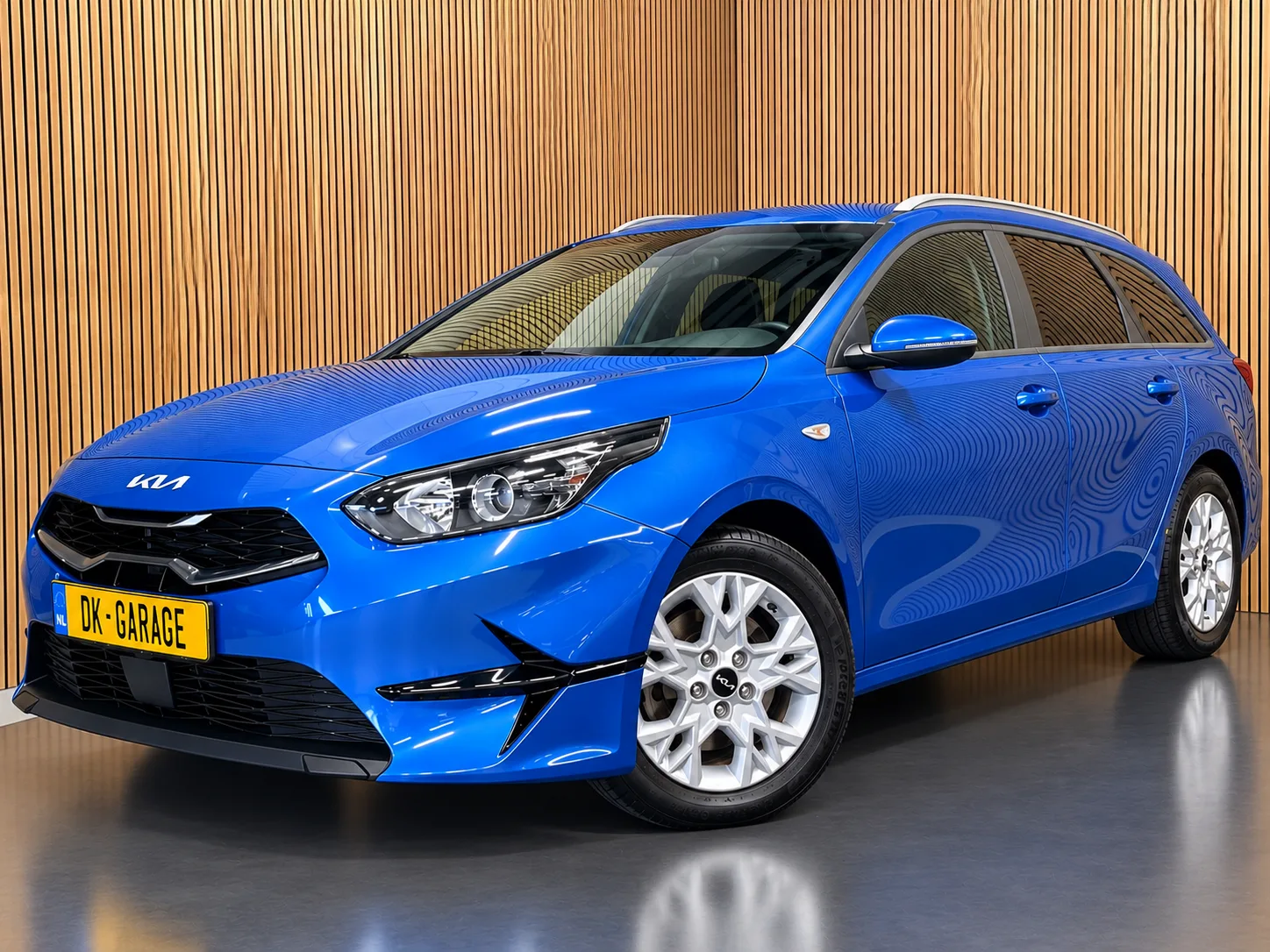 Kia Ceed (2024) — foto 1