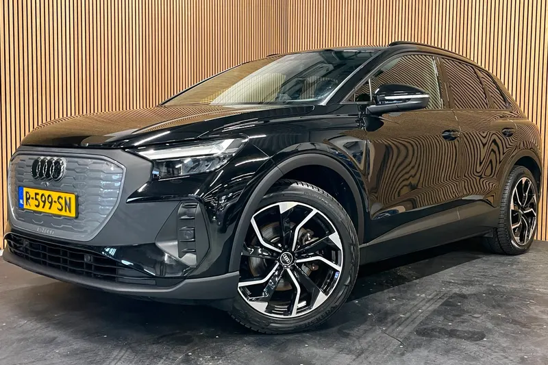 Audi Q4 e-tron (2022)