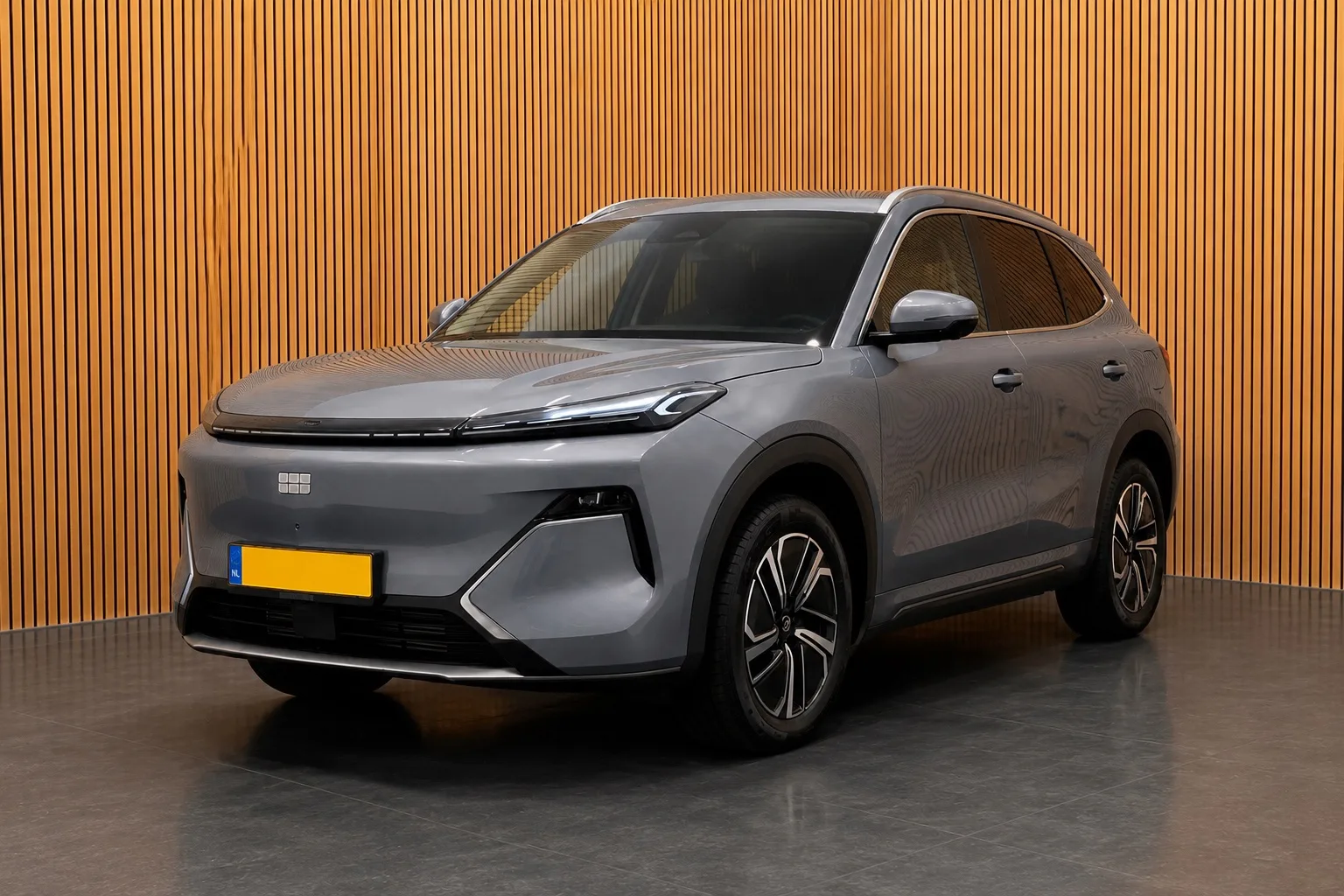 Geely Starray EM-i (2026) — foto 1