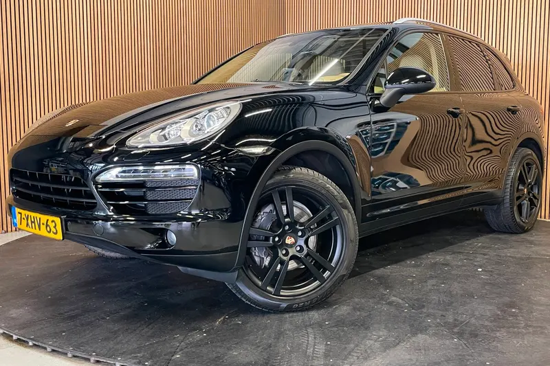 Porsche Cayenne (2012)