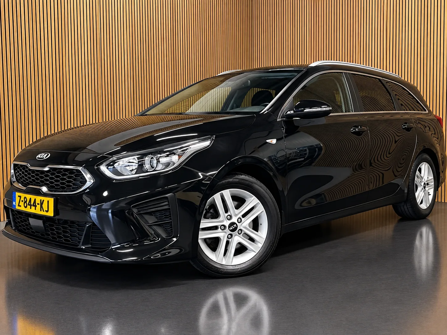 Kia Ceed (2020) — foto 1