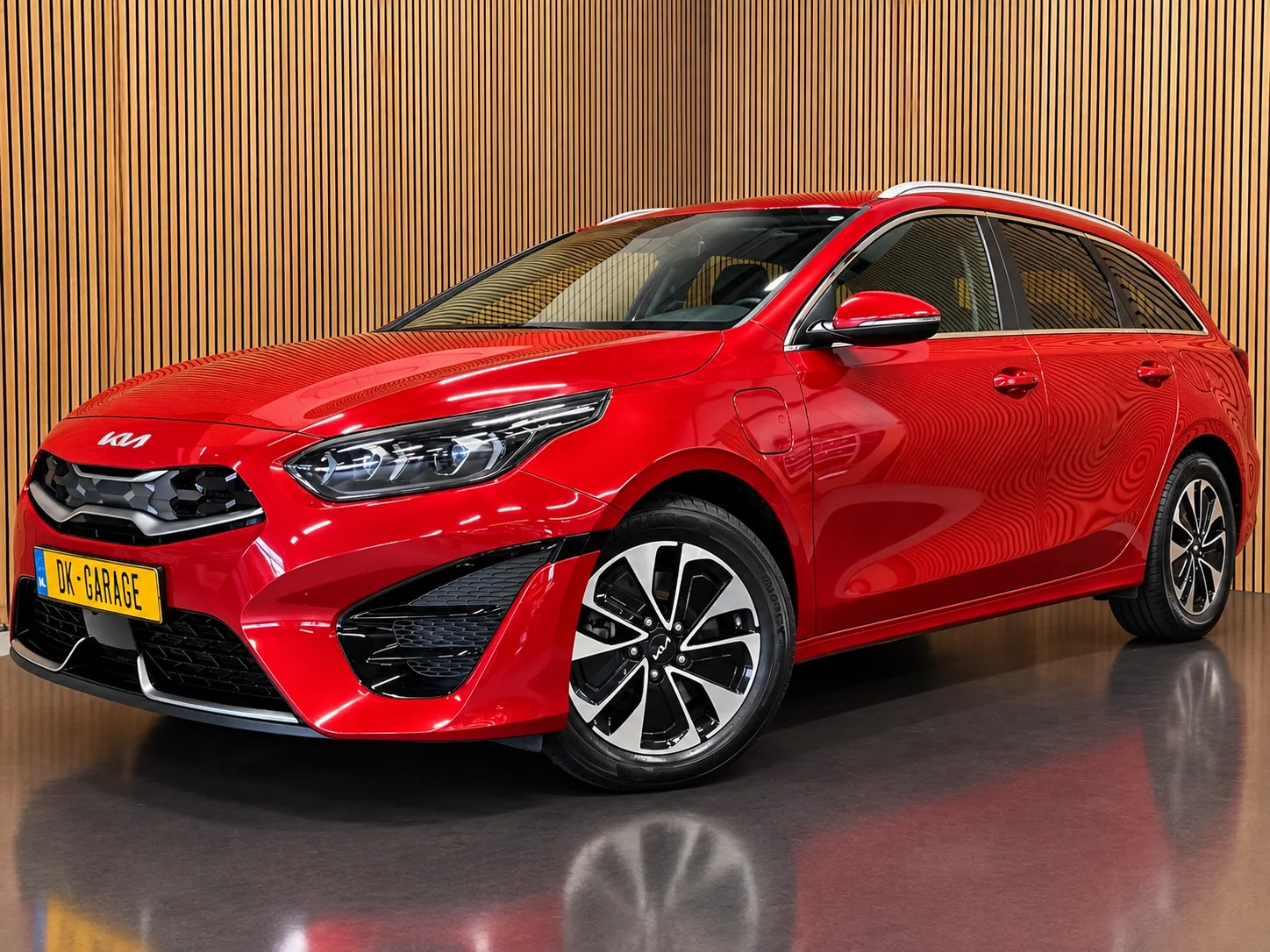 Kia Ceed (2023) — foto 1