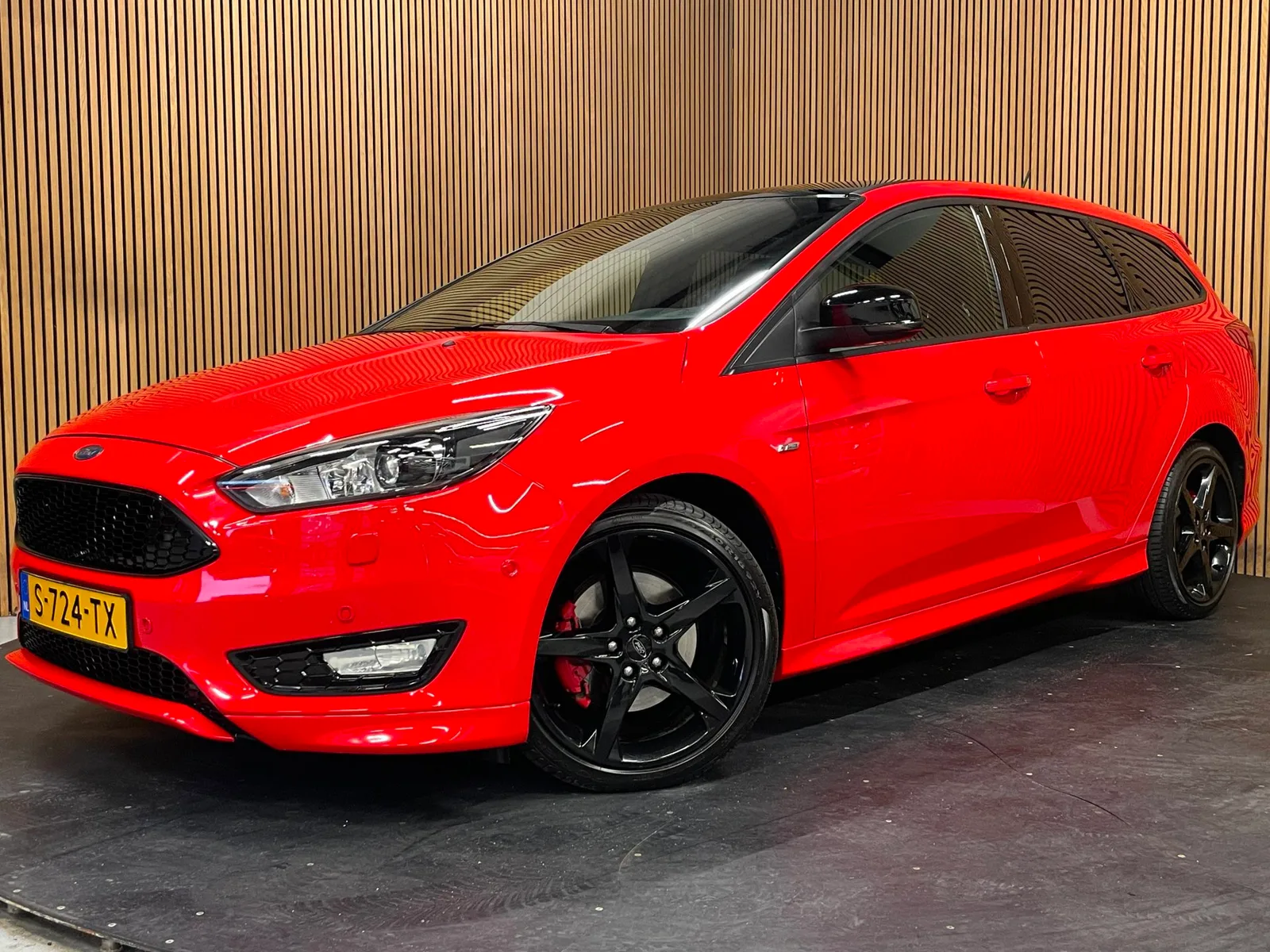 Ford Focus (2017) — foto 1