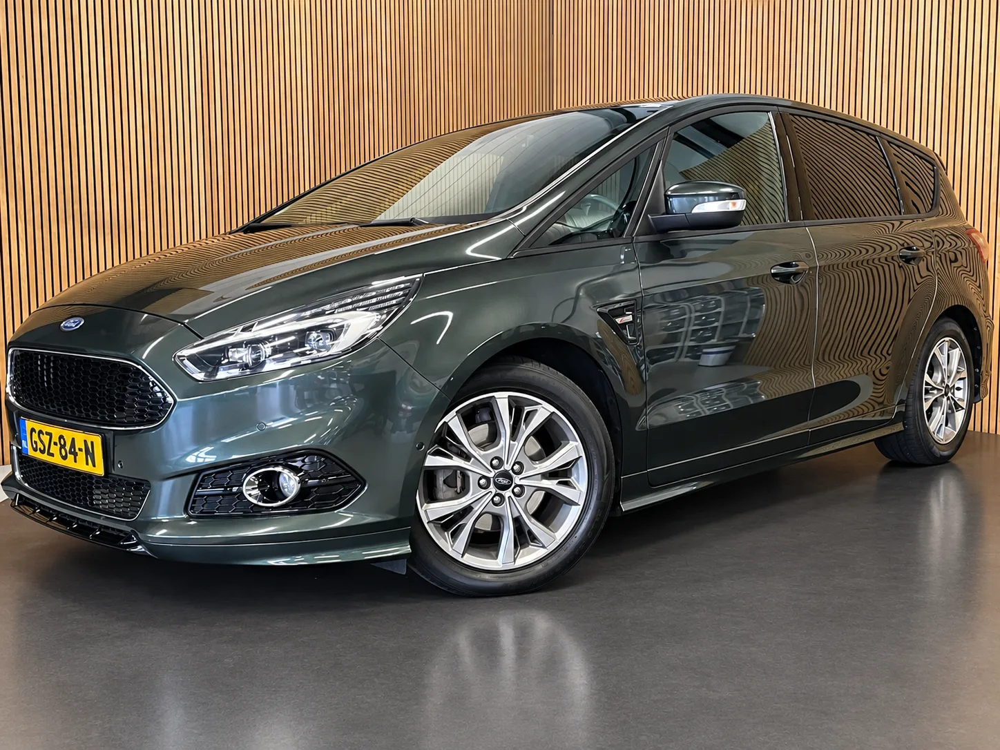 Ford S-Max (2018) — foto 1
