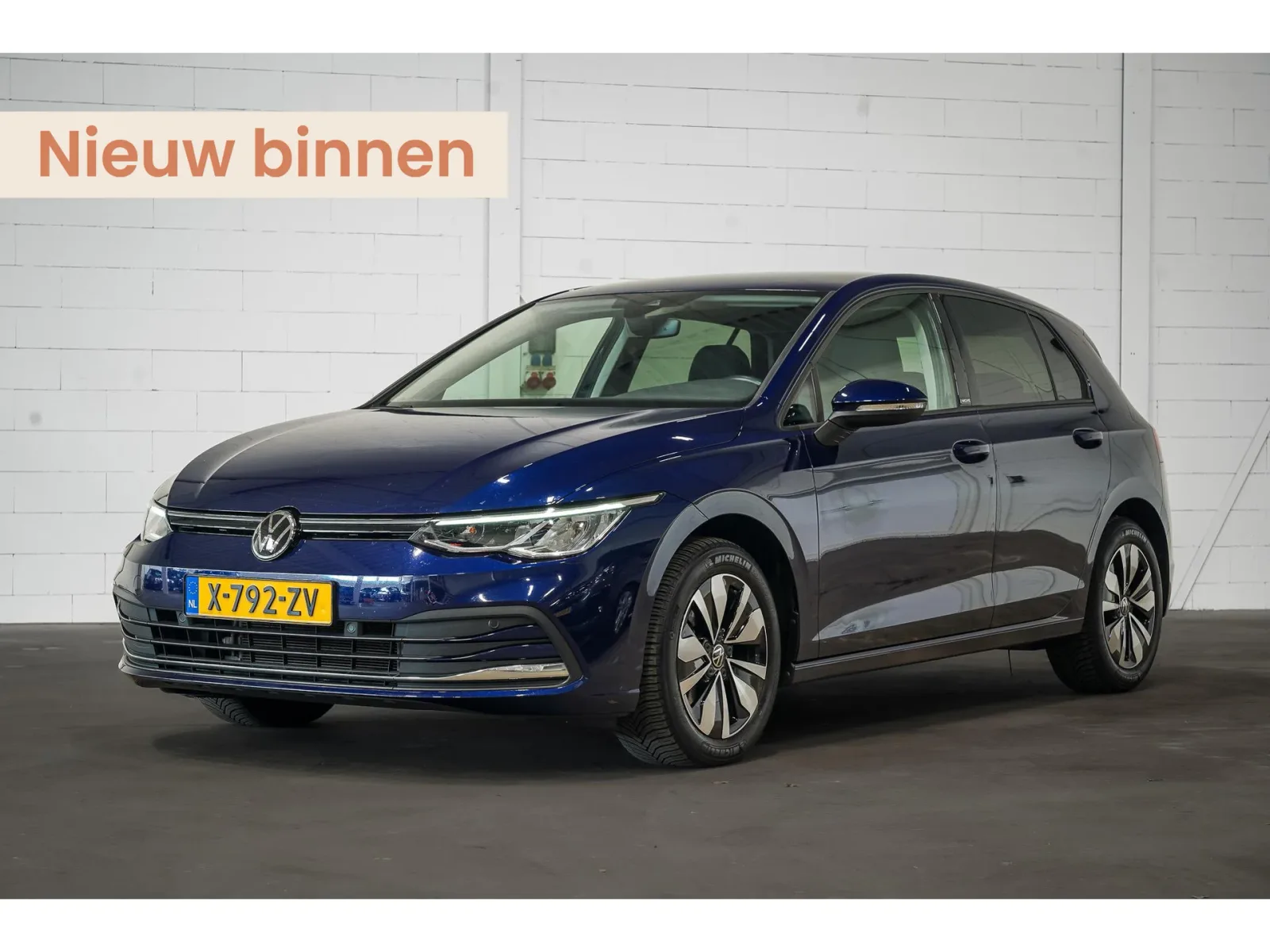 Volkswagen Golf (2023) — foto 1