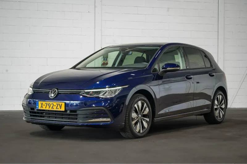 Volkswagen Golf (2023)