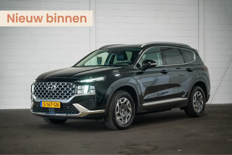 Hyundai Santa Fe (2023)
