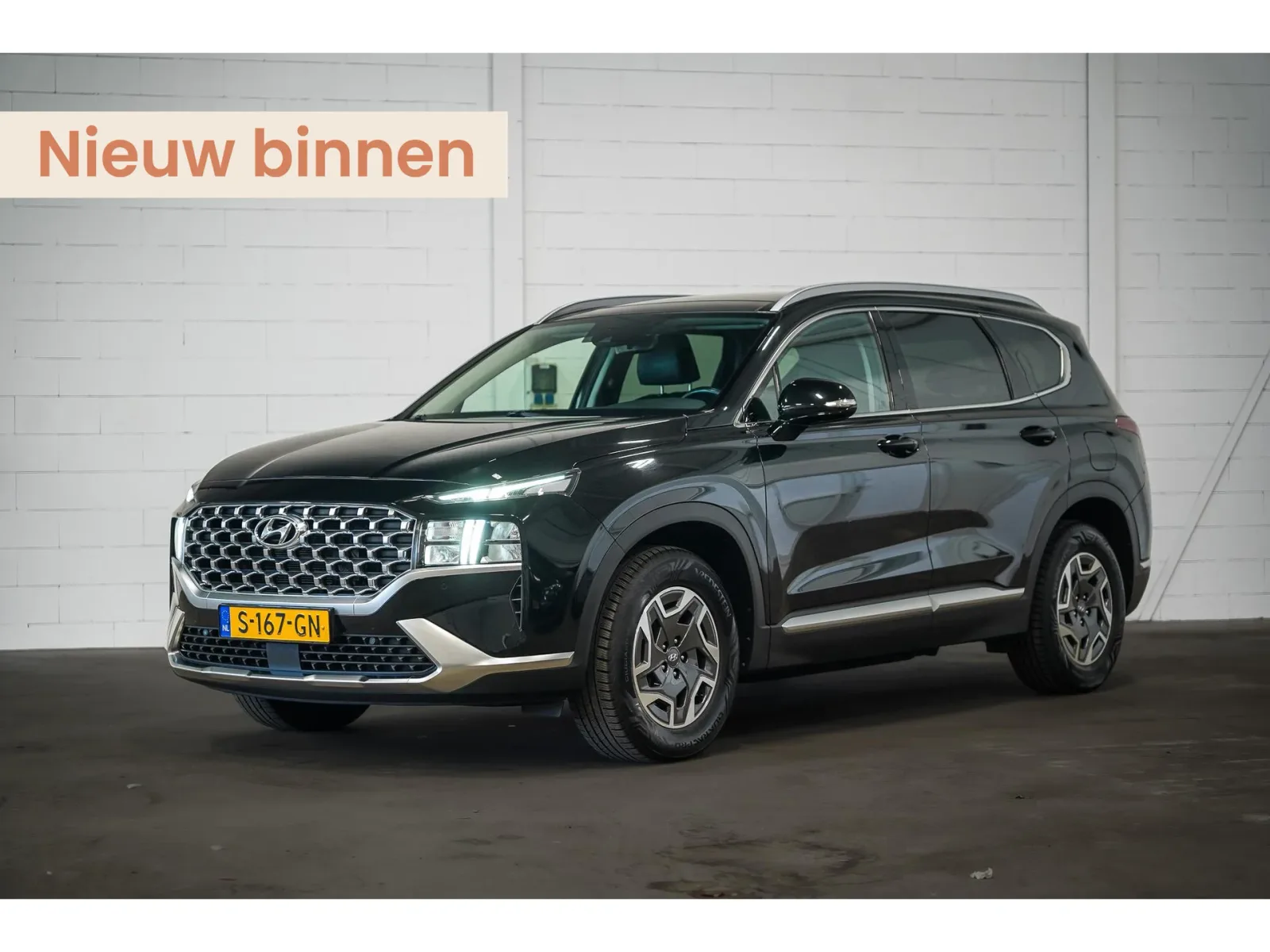 Hyundai Santa Fe (2023) — foto 1