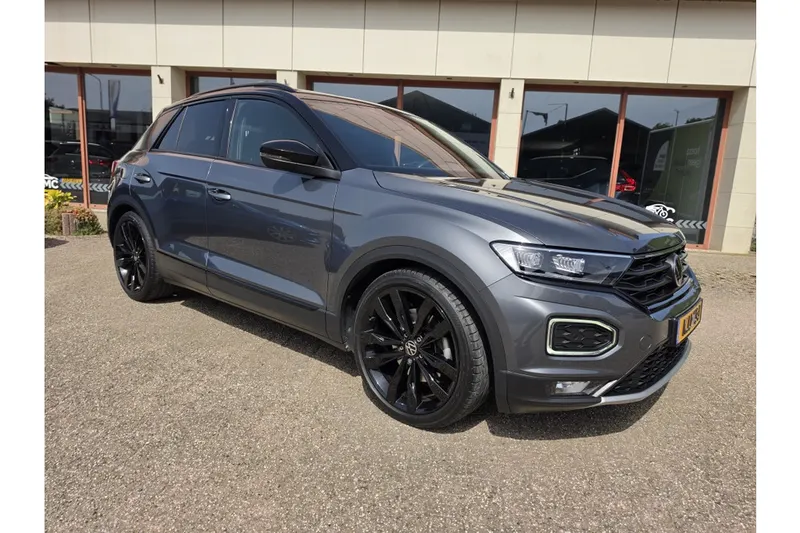 Volkswagen T-Roc (2022)