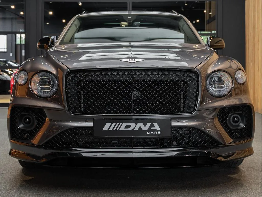 Bentley Bentayga (2022) — foto 1