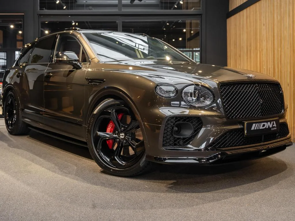 Bentley Bentayga (2023) — foto 1
