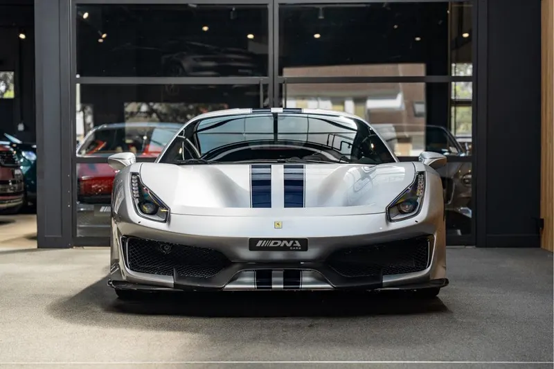 Ferrari 488 (2019)