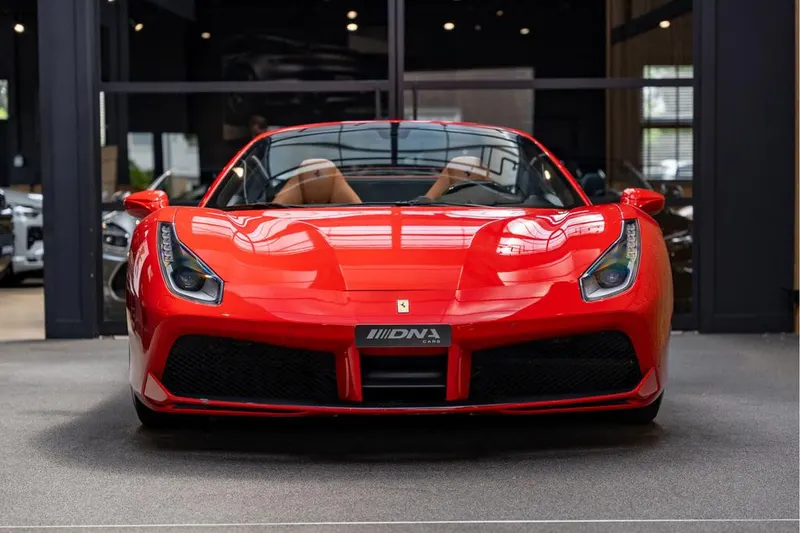 Ferrari 488 (2017)