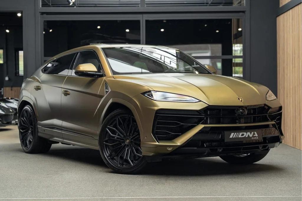 Lamborghini Urus (2025) — foto 1