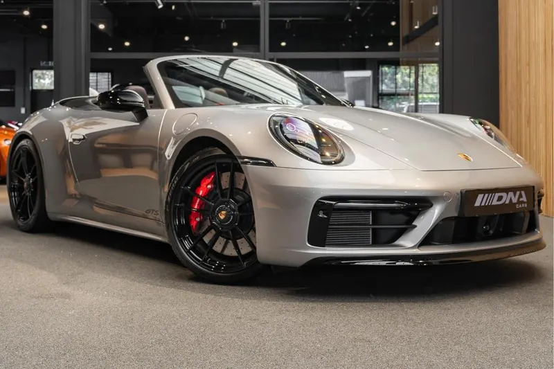 Porsche 911 (2022)