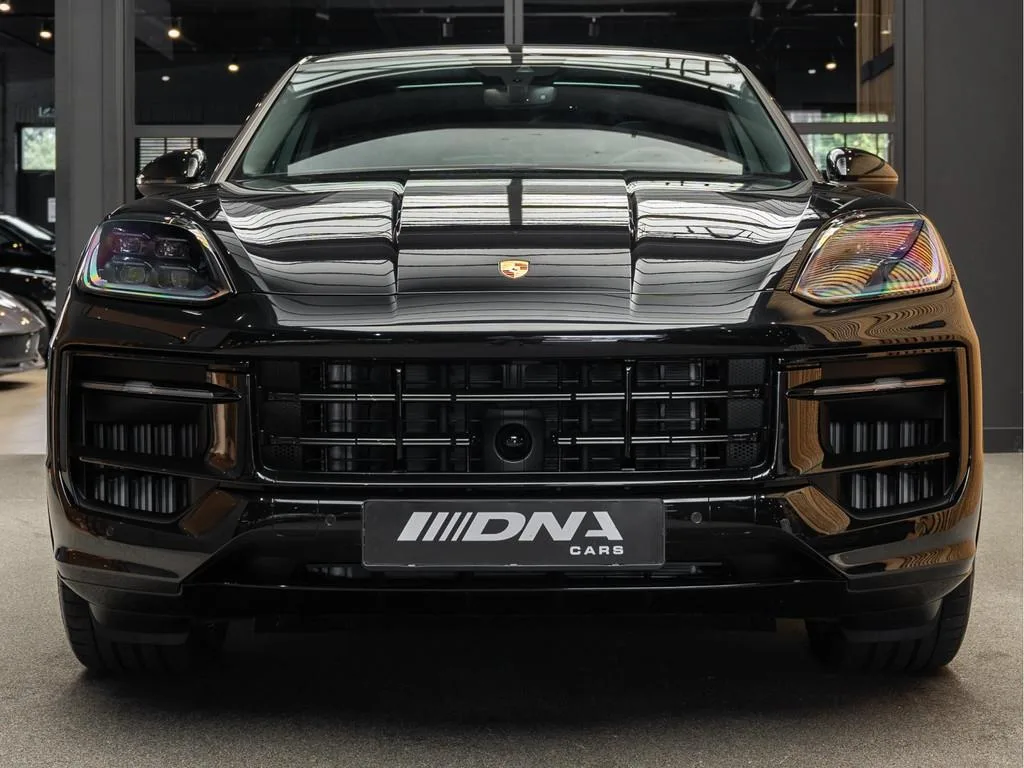 Porsche Cayenne Coupé (2024) — foto 1