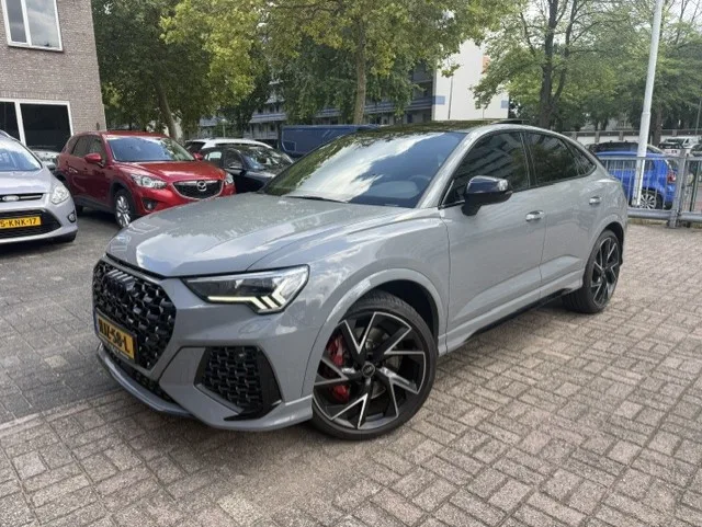 Audi RS Q3 Sportback (2021) — foto 1